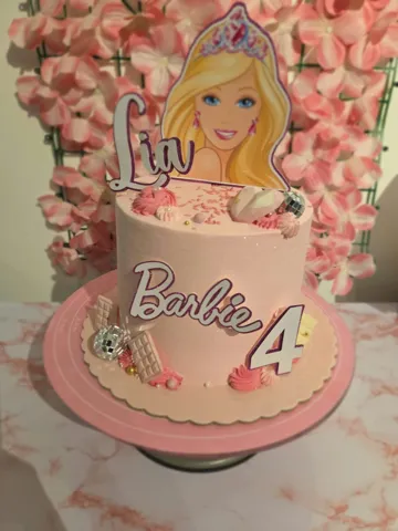 Bolo Barbie da Lia