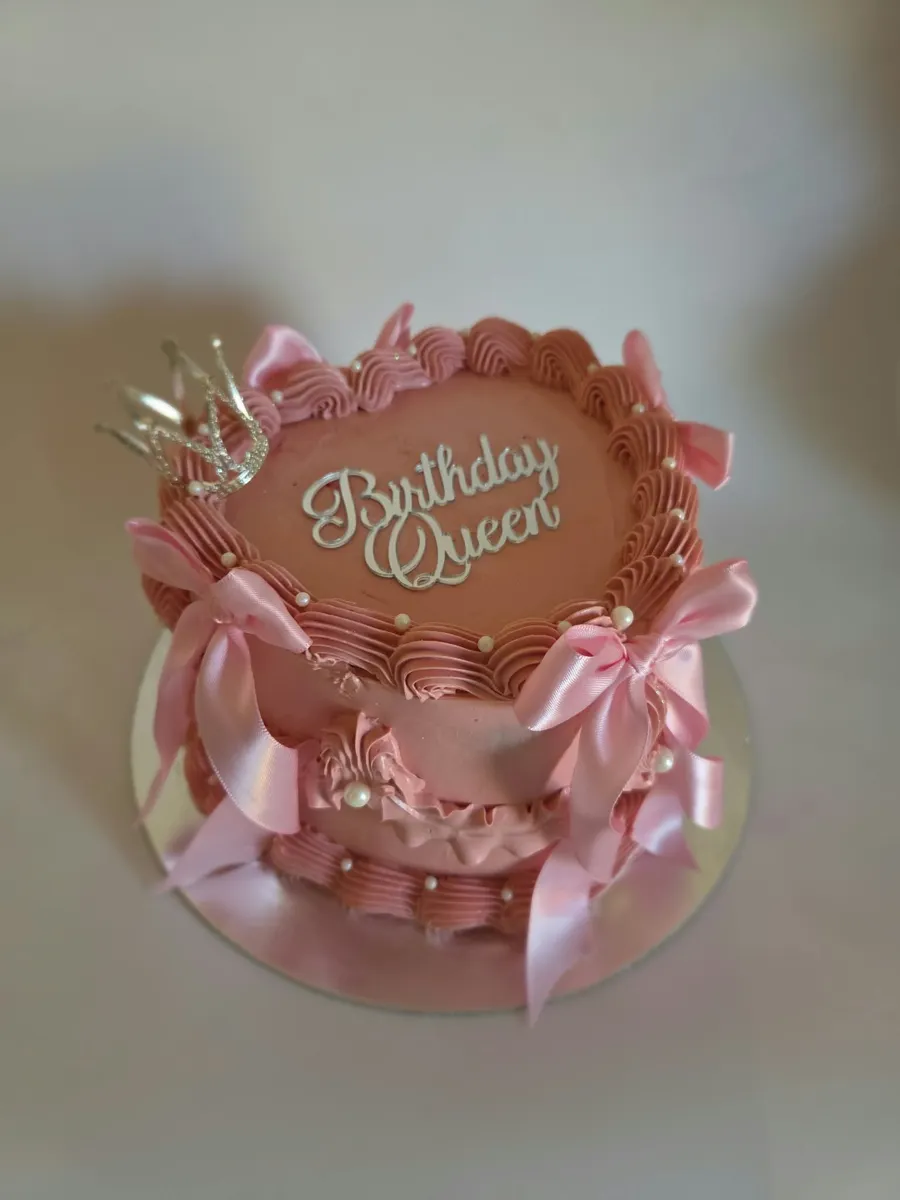 Bolo Birthday Queen